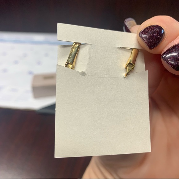 Avon vintage “Sparkling Reflection” Goldtone Drop clip Earrings with Crystals. - Picture 4 of 5